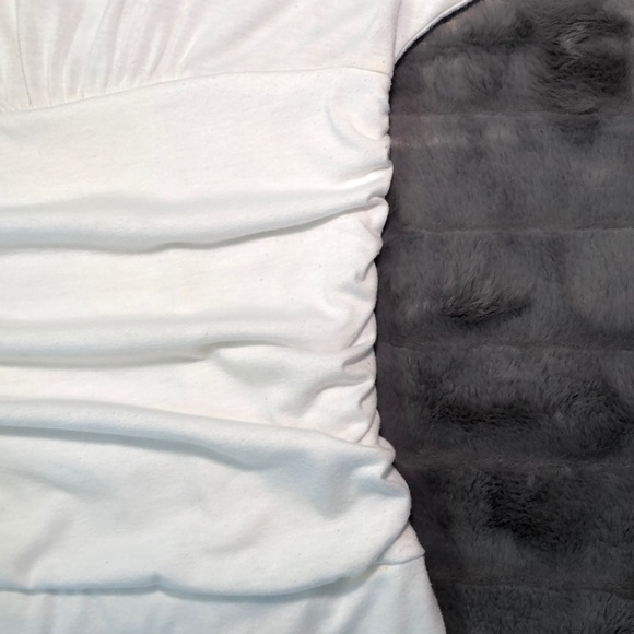 Short Sleeve Top - Picture 2 of 3